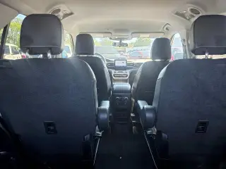 Ford Explorer 2024 con tracción en las cuatro ruedas XLT de cuatro puertas SUV