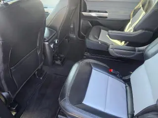 Ford Explorer 2024 con tracción en las cuatro ruedas XLT de cuatro puertas SUV