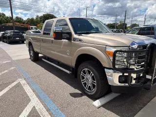 Ford F-250 Super Duty 2014 4x4 Lariat 4 puertas Cabina Crew Cab Pickup caja corta de 6.8 pies