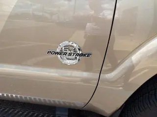 Ford F-250 Super Duty 2014 4x4 Lariat 4 puertas Cabina Crew Cab Pickup caja corta de 6.8 pies