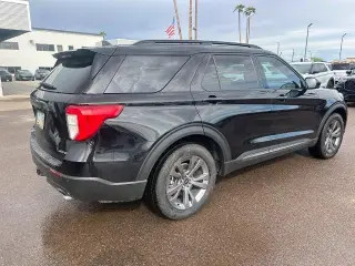 Ford Explorer 2023 AWD XLT SUV de 4 puertas