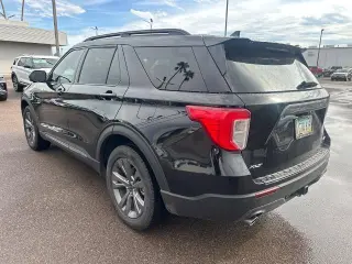 Ford Explorer 2023 AWD XLT SUV de 4 puertas