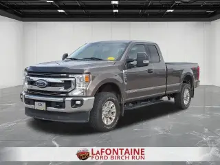 Ford F-250 Super Duty 2022 4x4 XLT 4puertas SuperCab con cama de 6.8 ft.