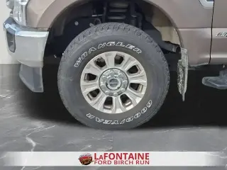 Ford F-250 Super Duty 2022 4x4 XLT 4puertas SuperCab con cama de 6.8 ft.