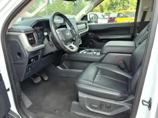 Ford Expedition 2024 4x4 XLT SUV de 4 puertas
