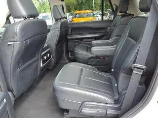 Ford Expedition 2024 4x4 XLT SUV de 4 puertas