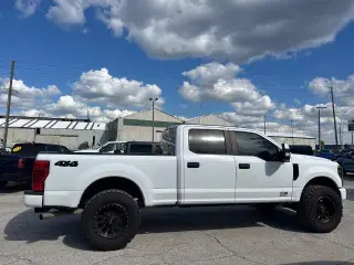 Ford F-250 Super Duty 2022 4x4 XL 4 puertas Cabina Doble Caja Larga de 8 pies Pickup