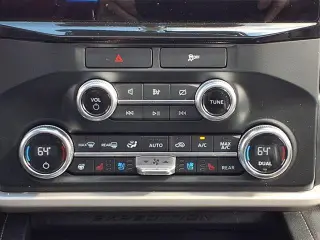 Ford Expedition 2022 4x4 XLT 4dr SUV