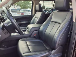 Ford Expedition 2022 4x4 XLT 4dr SUV