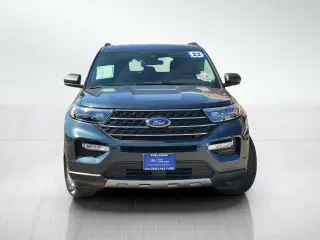 Ford Explorer 2023 XLT SUV de 4 puertas
