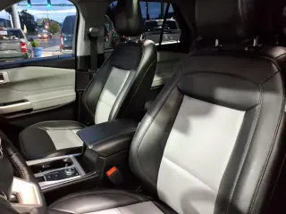 Ford Explorer 2022 AWD XLT SUV de 4 puertas