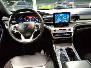 Ford Explorer 2022 AWD XLT SUV de 4 puertas