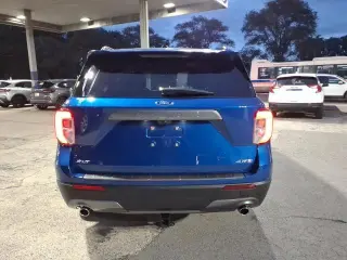 Ford Explorer 2022 AWD XLT SUV de 4 puertas