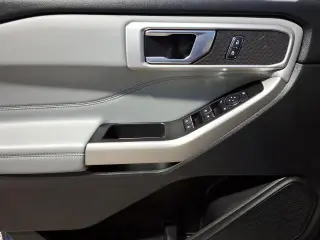 Ford Explorer 2022 AWD XLT SUV de 4 puertas