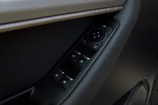 Ford Explorer 2025 AWD Active SUV de 4 puertas