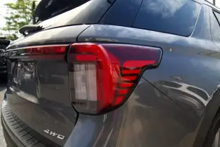 Ford Explorer 2025 AWD Active SUV de 4 puertas