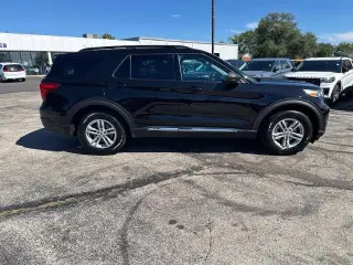 Ford Explorer 2022 AWD XLT SUV de 4 puertas