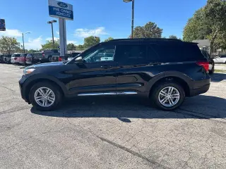 Ford Explorer 2022 AWD XLT SUV de 4 puertas