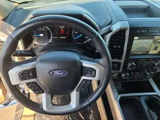 Ford F-250 Super Duty 2018 4x2 Lariat 4 puertas Cabina Doble Caja Corta de 6.8 pies Pickup