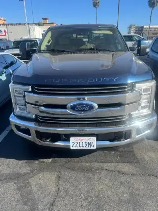 Ford F-250 Super Duty 2018 4x2 Lariat 4 puertas Cabina Doble Caja Corta de 6.8 pies Pickup