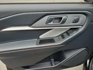 Ford Explorer 2025 AWD ST SUV de 4 puertas