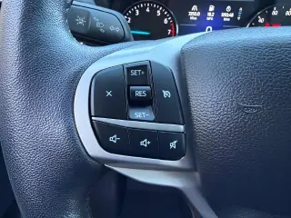 SUV Ford Explorer 2023 AWD XLT 4 puertas