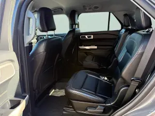 SUV Ford Explorer 2023 AWD XLT 4 puertas