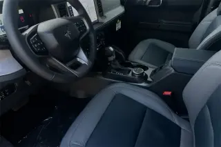 Ford Bronco 2024 4x4 Outer Banks 4dr SUV