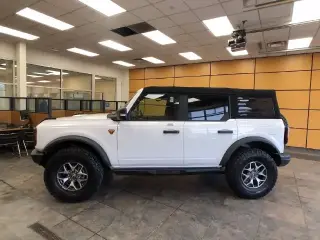 Ford Bronco 2022 4x4 Base Advanced SUV de 4 puertas