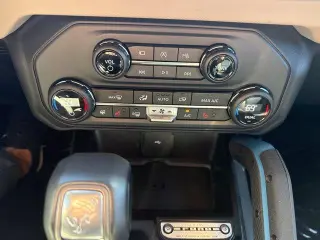Ford Bronco 2023 4x4 Base Advanced SUV de 4 puertas