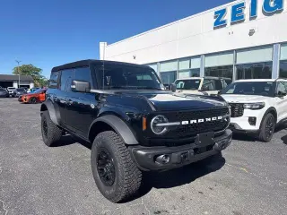 Ford Bronco 2023 4x4 Base Advanced SUV de 4 puertas