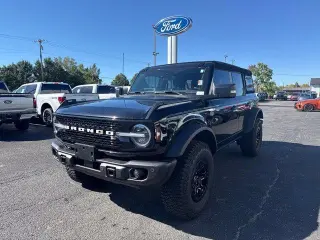 Ford Bronco 2023 4x4 Base Advanced SUV de 4 puertas