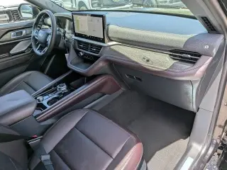 Ford Explorer 2026 Platinum SUV de 4 puertas