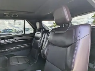 Ford Explorer 2026 Platinum SUV de 4 puertas