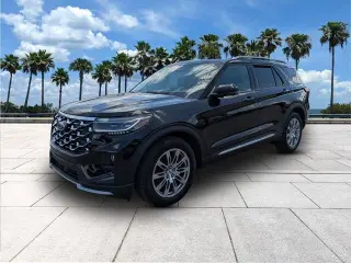 Ford Explorer 2026 Platinum SUV de 4 puertas