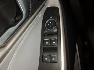 Ford Explorer 2023 AWD XLT SUV de 4 puertas