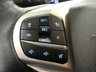 Ford Explorer 2023 AWD XLT SUV de 4 puertas