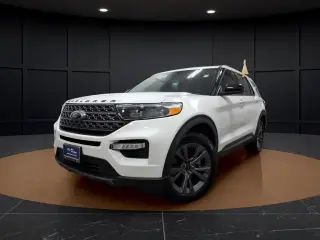 Ford Explorer 2023 AWD XLT SUV de 4 puertas