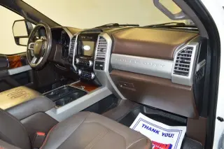 Ford F-250 Super Duty 2017 4x4 King Ranch Cabina Crew 4 puertas 2.07 m pickup