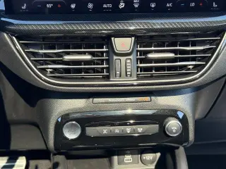 Ford Escape 2024 SUV de 4 puertas ST-Line con tracción en las cuatro ruedas (AWD)