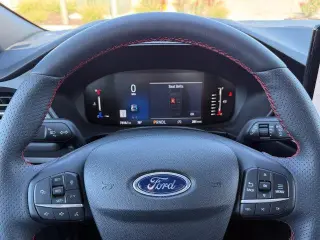 Ford Escape 2024 SUV de 4 puertas ST-Line con tracción en las cuatro ruedas (AWD)
