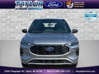Ford Escape 2024 SUV de 4 puertas ST-Line con tracción en las cuatro ruedas (AWD)