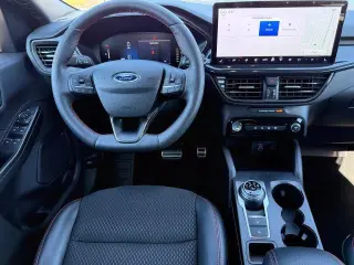 Ford Escape 2024 SUV de 4 puertas ST-Line con tracción en las cuatro ruedas (AWD)