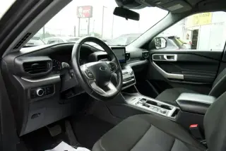 Ford Explorer 2023 AWD XLT SUV de 4 puertas