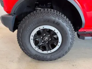Ford Bronco 2023 4x4 Base Advanced SUV de 4 puertas