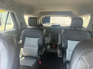 Ford Explorer 2023 AWD XLT SUV de 4 puertas