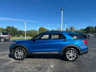 Ford Explorer 2023 AWD XLT SUV de 4 puertas