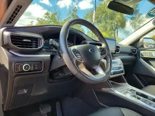 Ford Explorer 2024 AWD XLT SUV de 4 puertas