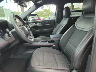 Ford Explorer 2026 AWD ST-Line SUV de 4 puertas
