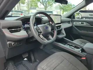 Ford Explorer 2026 AWD ST-Line SUV de 4 puertas